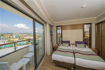 Dream World Aqua