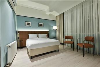 EA Exclusive Hotel 4*