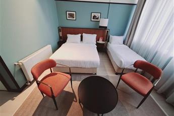 EA Exclusive Hotel 4*