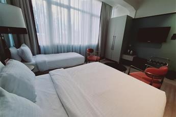 EA Exclusive Hotel 4*