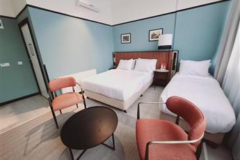 EA Exclusive Hotel 4*