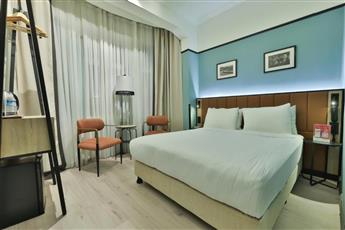 EA Exclusive Hotel 4*