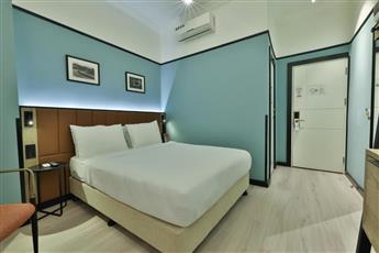 EA Exclusive Hotel 4*