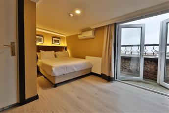 EA Exclusive Hotel 4*