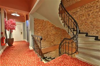 EA Exclusive Hotel 4*