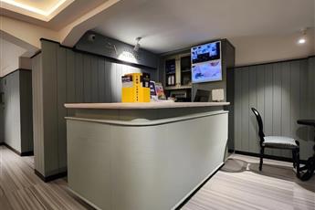 EA Exclusive Hotel 4*