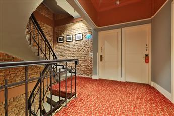 EA Exclusive Hotel 4*