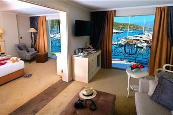 Ece Saray Marina Resort 5*