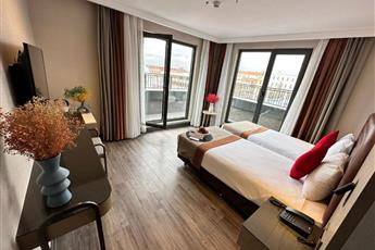 Edition Old City Hotel 4*