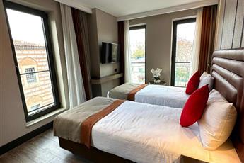 Edition Old City Hotel 4*