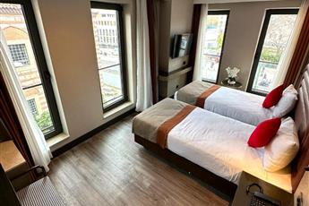 Edition Old City Hotel 4*