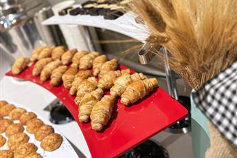 Edition Old City Hotel 4*