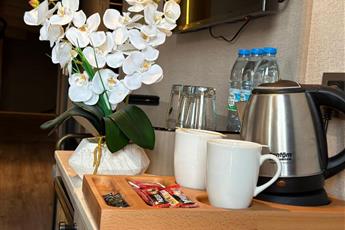 Edition Old City Hotel 4*