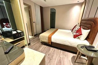 Edition Old City Hotel