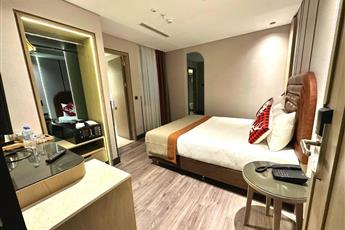 Edition Old City Hotel