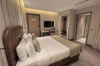 Edition Old City Hotel