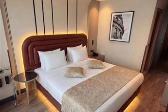Edition Old City Hotel