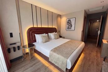 Edition Old City Hotel