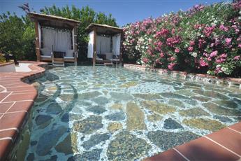 El Vino Hotel & Suites 4*