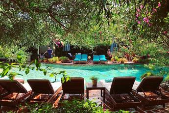 El Vino Hotel & Suites 4*