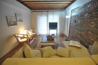 El Vino Hotel & Suites