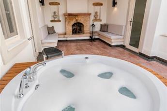 Elementa Boutique Hotel - Adults Only 12+