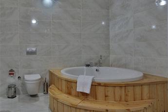 Elevres Stone House 4*