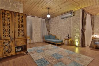 Elevres Stone House