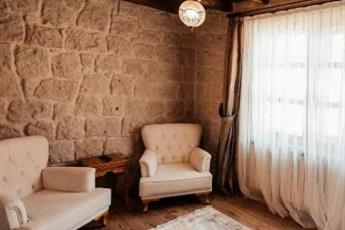 Elevres Stone House