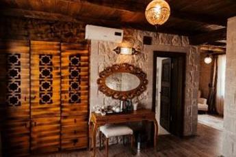 Elevres Stone House