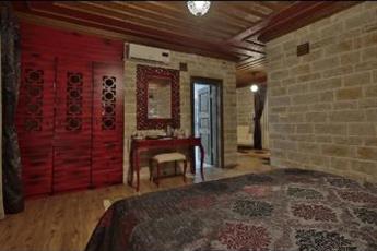 Elevres Stone House