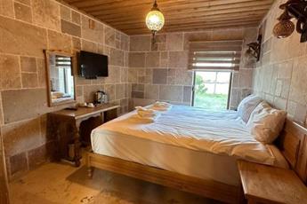 Elevres Stone House