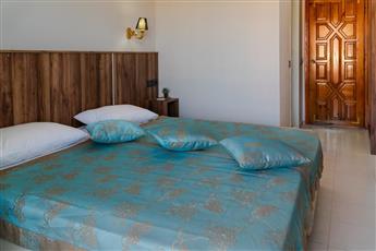 Elijah Hotel