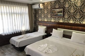 Elit Palace Hotel 4*