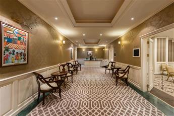 Elite World Comfy Hotel 4*