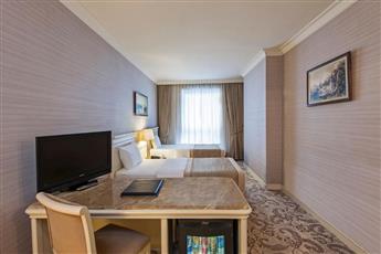 Elite World Comfy Hotel 4*