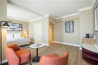 Elite World Comfy Hotel