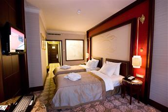 Elite World İstanbul Taksim 5*