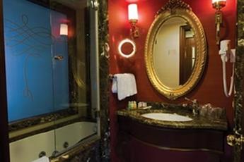 Elite World İstanbul Taksim 5*