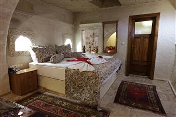 Eliz Cave House 3*