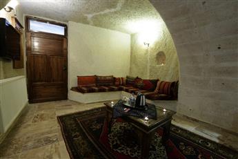 Eliz Cave House 3*