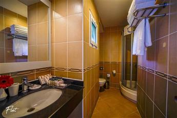 Emelda Sun Club Villas