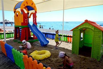 Emelda Sun Club