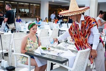 Emre Beach Hotel