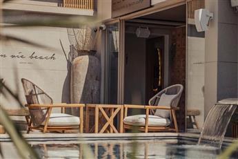 En Vie Beach Boutique Hotel - Adults Only 16+