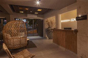 En Vie Beach Boutique Hotel - Adults Only 16+