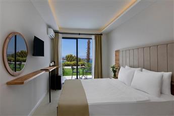 Enki Spinoza Thermal & Resort Hotel 4*