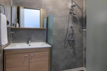 Enki Spinoza Thermal & Resort Hotel 4*