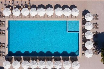 Enki Spinoza Thermal & Resort Hotel 4*