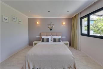 Enki Suess Alacati 4*